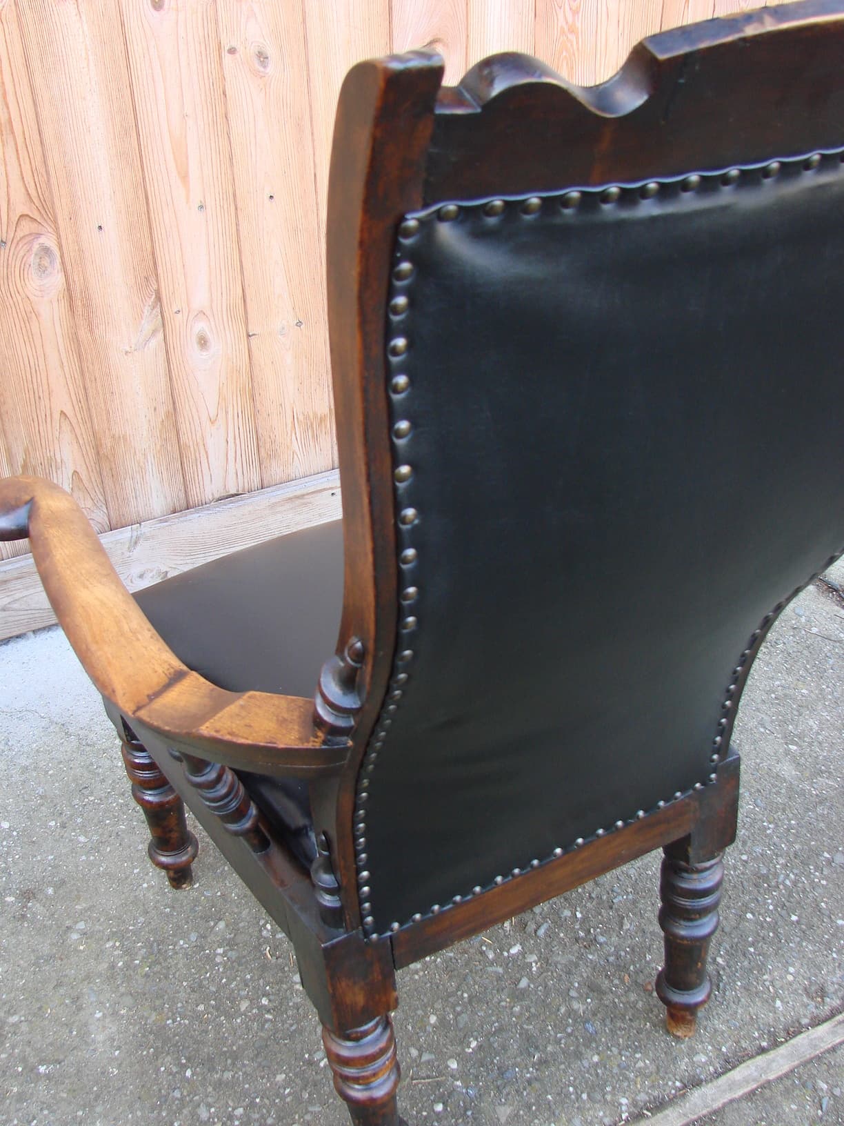 Fotel, dąb ciemnobrązowy, skóra naturalna czarna, XIX w. - 207593