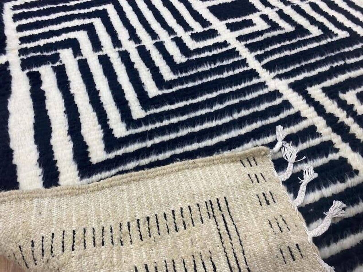 Handwoven rug 150x250 cm, wool, white, black, Morocco - 209053