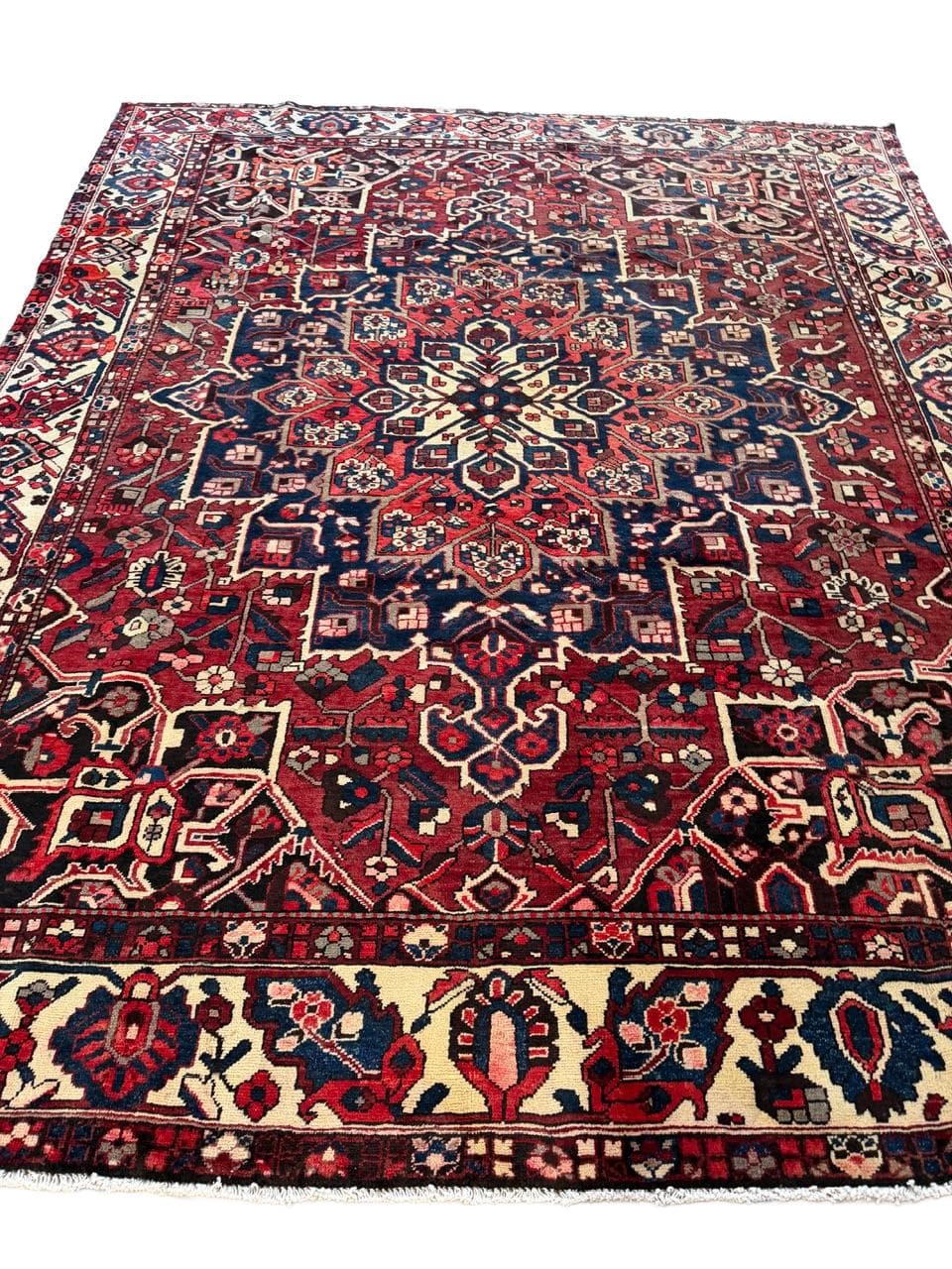 Dywan perski Bahtiari 380x300 cm, multikolor, wełna, Iran