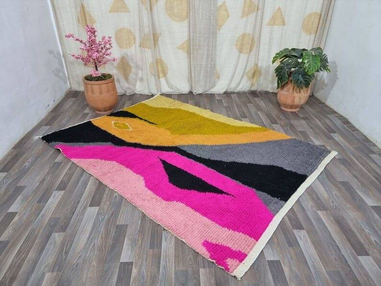 Ręcznie tkany dywan 150x250 cm, wełna, różowy, żółty, czarny, szary, kość słoniowa, Maroko - 208829