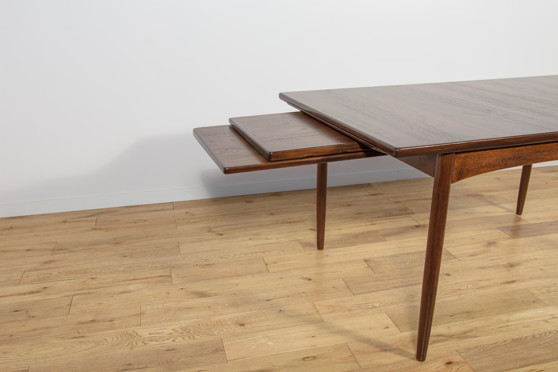 Extendable Dining Table, dark brown teak, G-Plan, United Kingdom, 1960s. - 210367