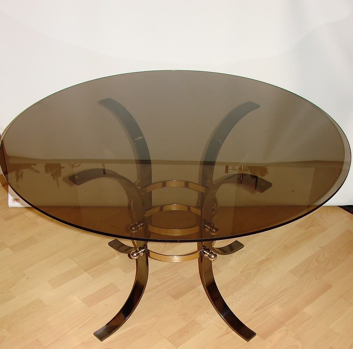 Stół kawowy okrągły Ø120 cm, złoty, mosiądz, szkło, lata 70. - 210372