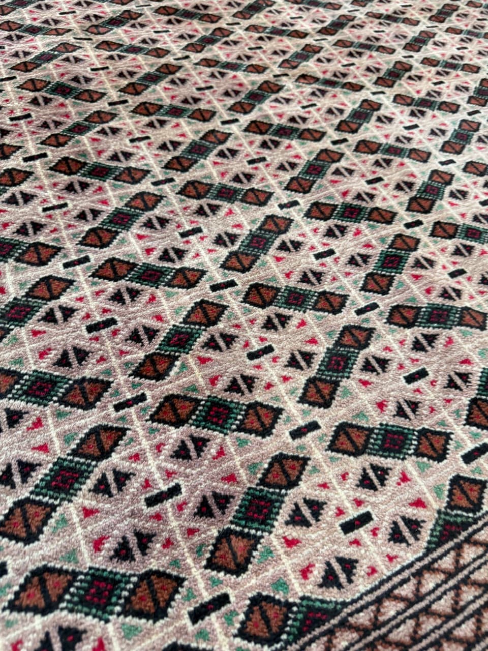 Dywan Buchara, art déco, beżowy, wełna kaszmirowa, Pakistan - 210623