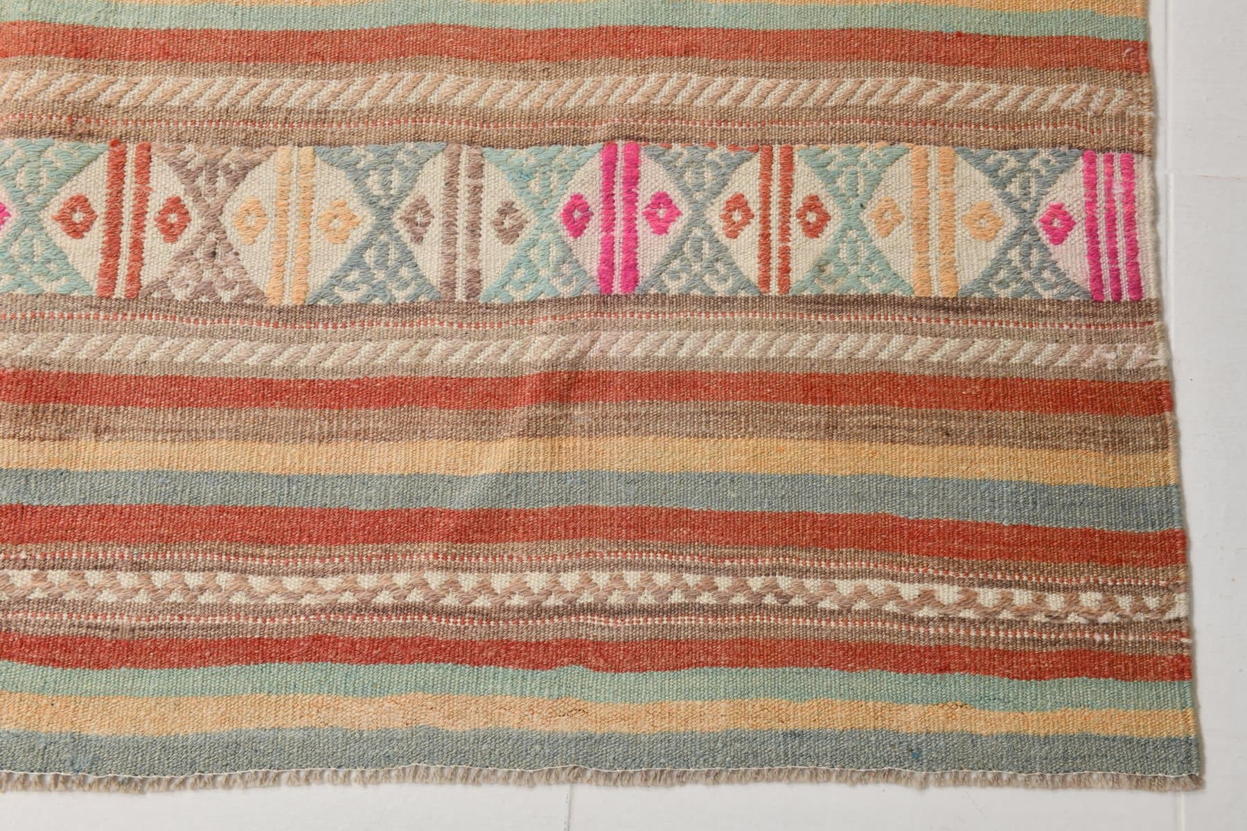 Kilim 252x170 cm, beżowy, różowy, wełna, lata 70. - 211215