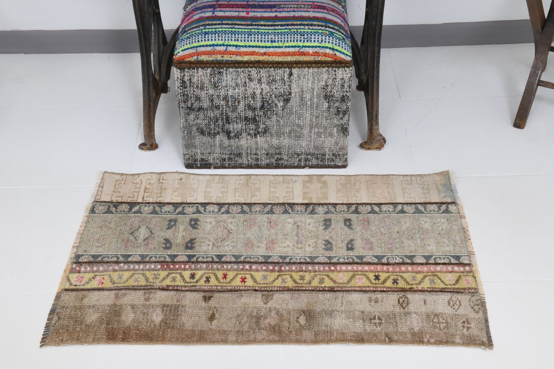 Dywan 98x61 cm, brązowy, beżowy, wełna, lata 60. - 211479