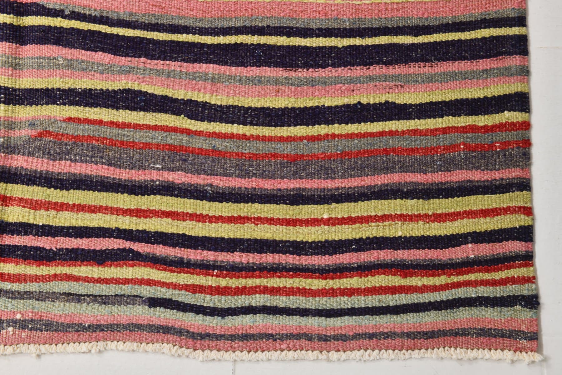 Kilim 241x143 cm, czerwony, beżowy, wełna, lata 70. - 211462