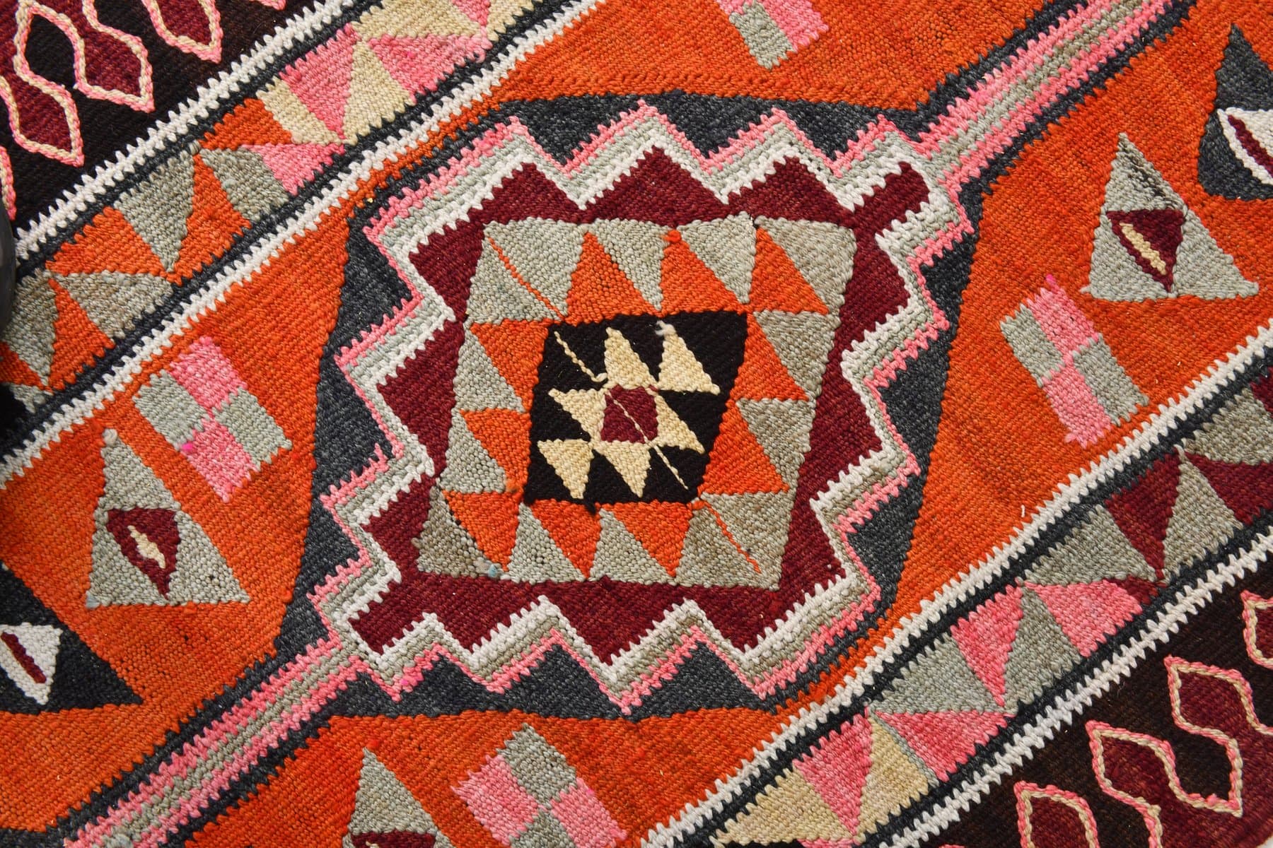Kilim 327x94 cm, czerwony, pomarańczowy, wełna, Turcja, lata 60. - 212094