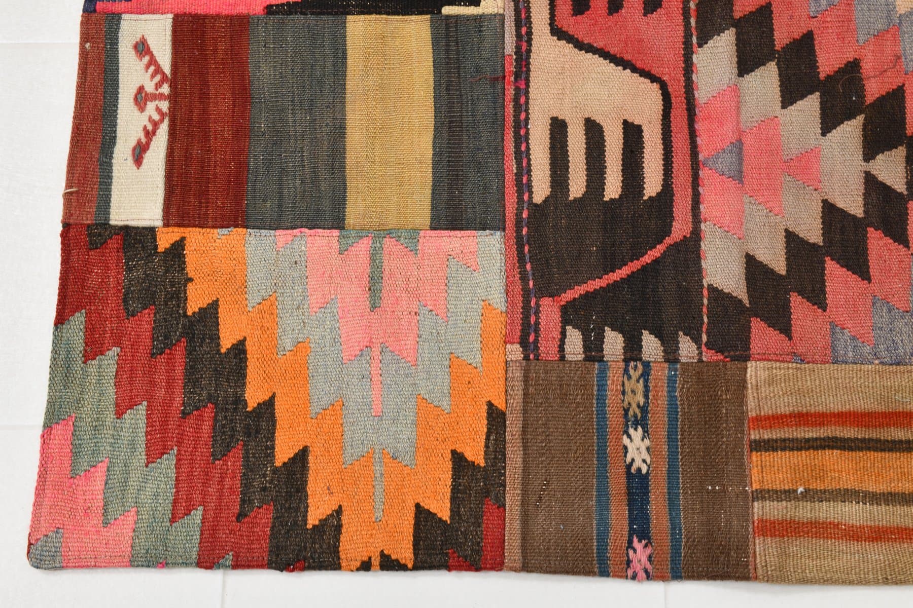 Kilim 133x183 cm, brązowy, zielony, wełna, lata 70. - 212002