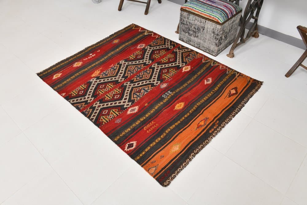 Kilim 123x157 cm, czerwony, wełna, lata 70. - 211687
