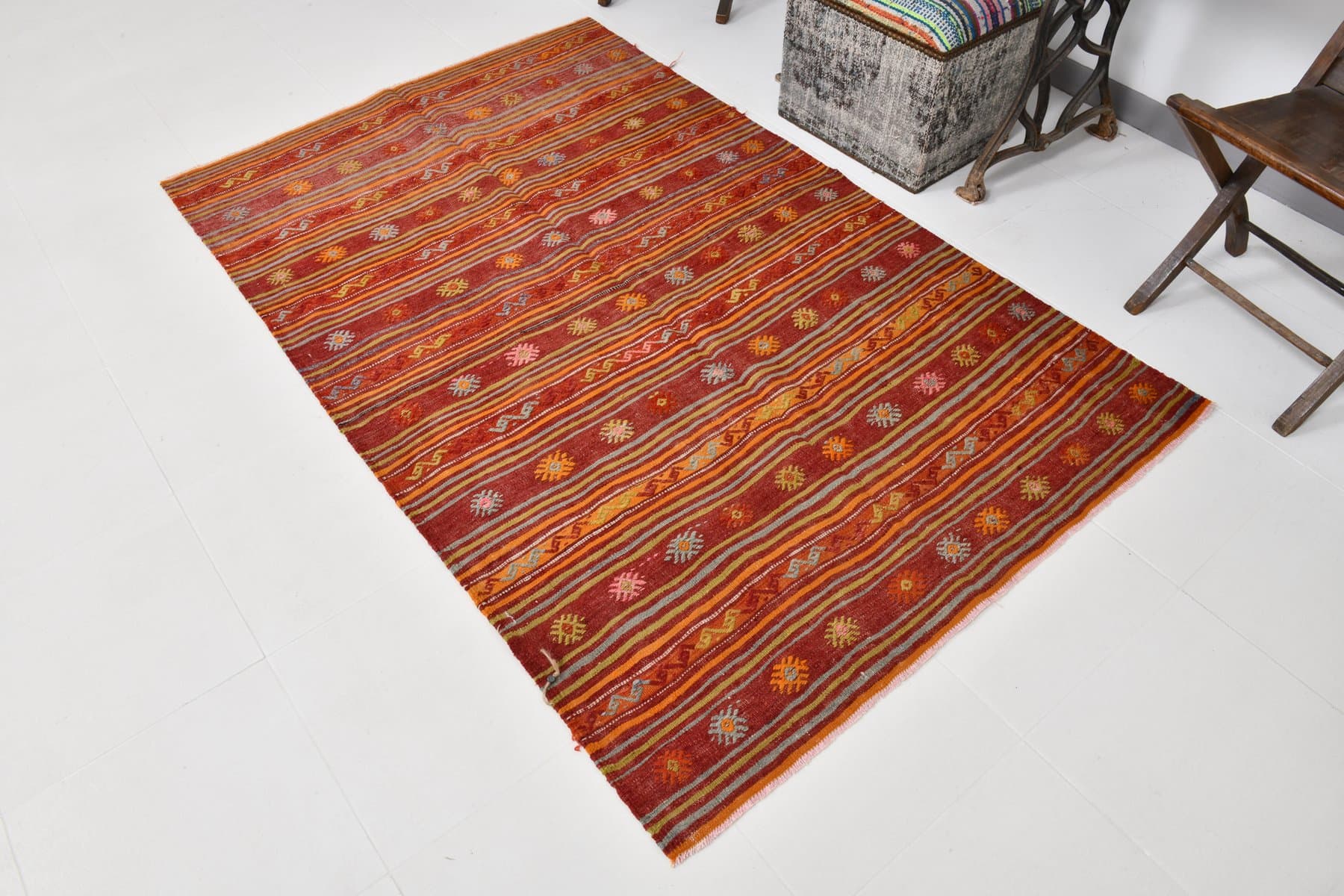 Kilim 131x203 cm, czerwony, pomarańczowy, wełna, Turcja, lata 60. - 212371