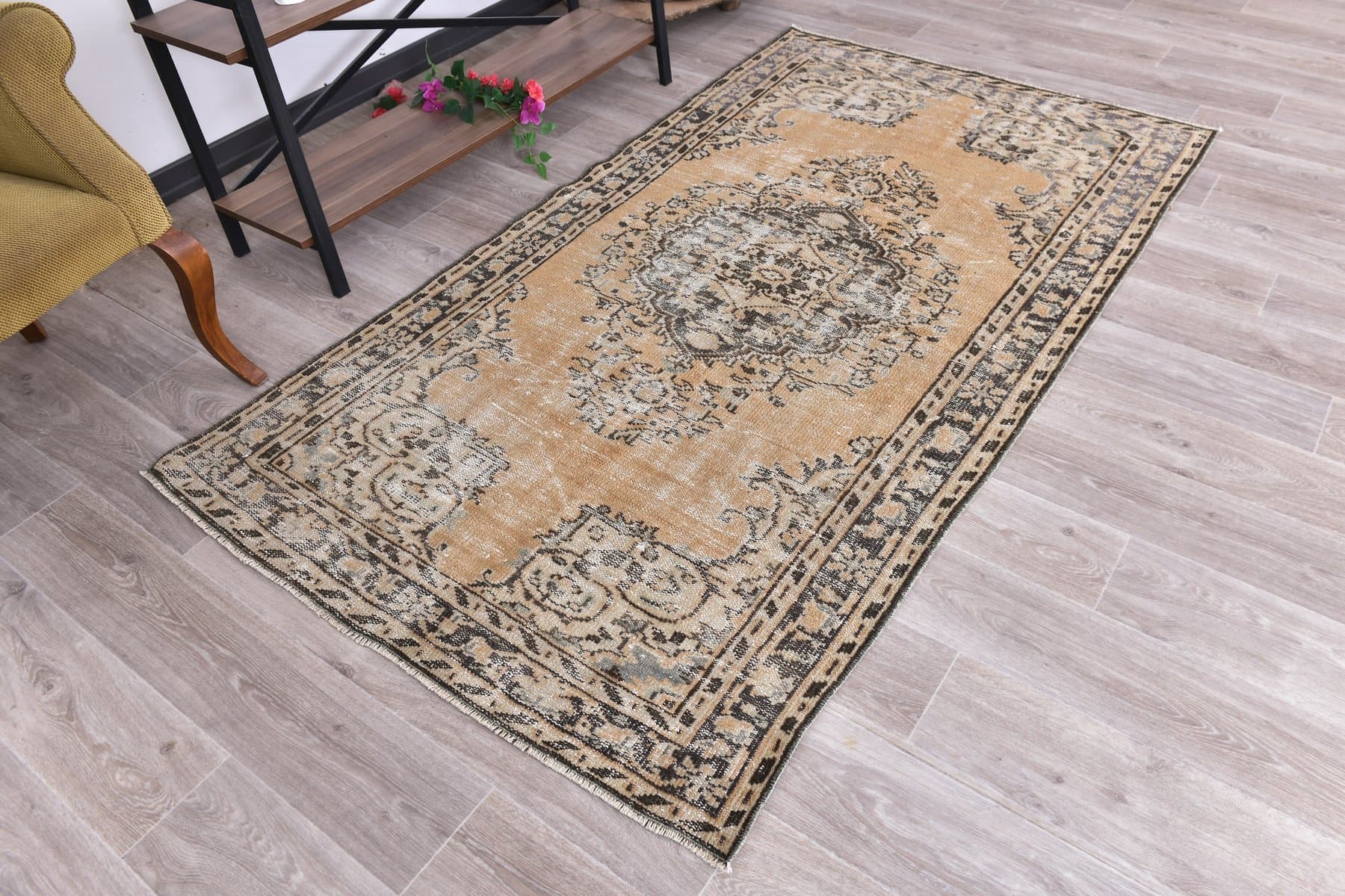 Dywan 216x122 cm, beżowy, wełna, Turcja, lata 70. - 212199