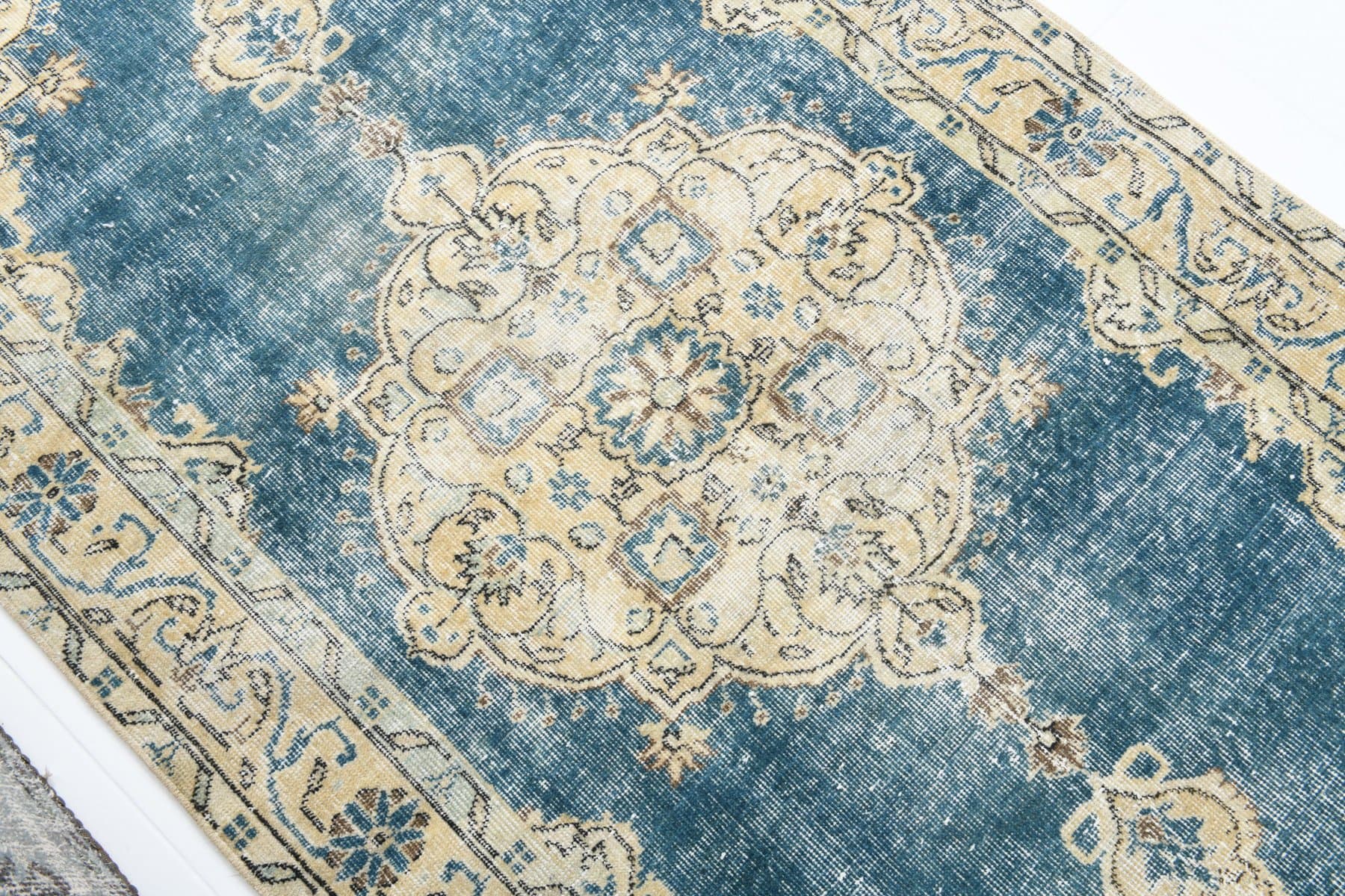 Dywan 212x112 cm, beżowy, niebieski, wełna, Turcja, lata 70. - 212172