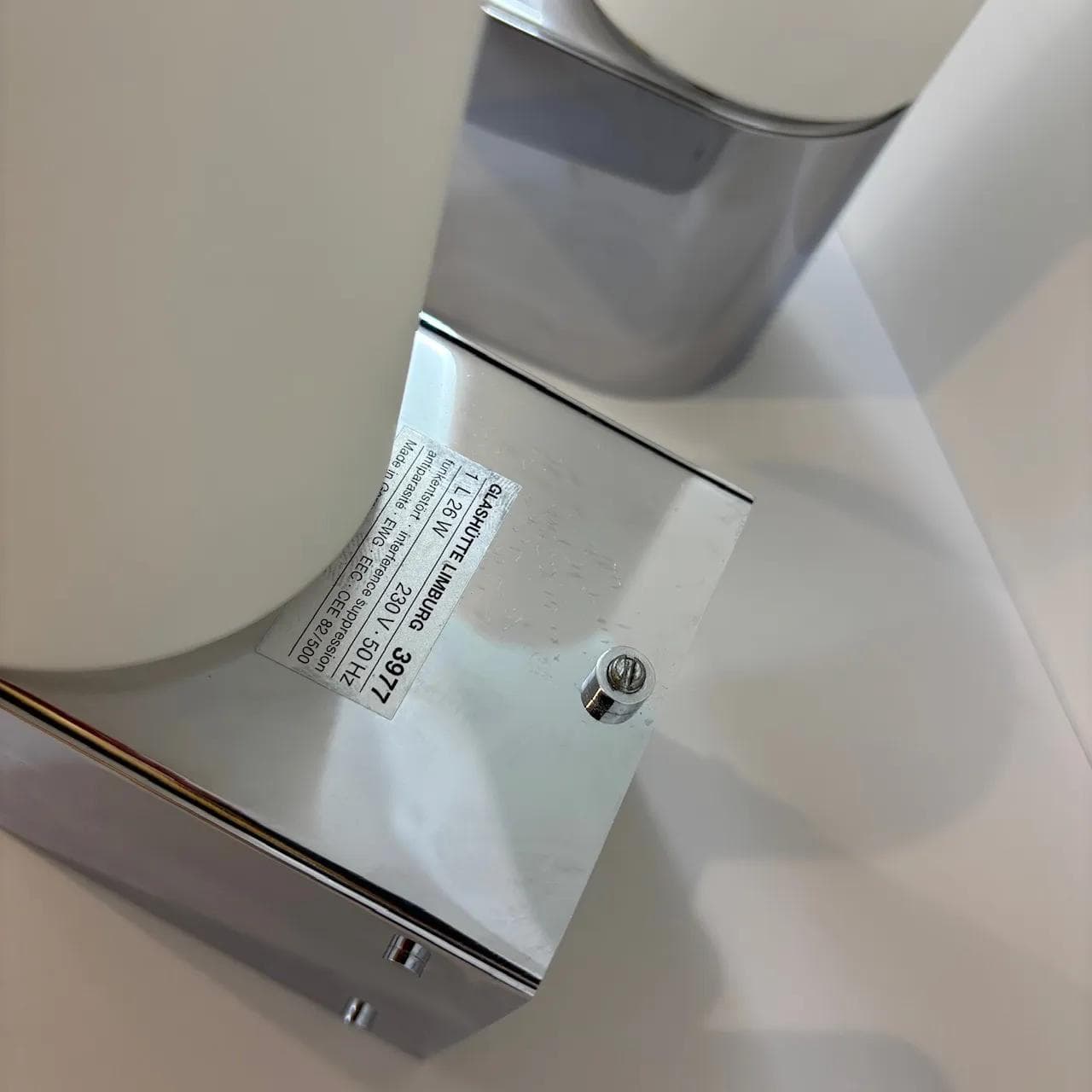 Para kinkietów, szkło białe, metal chromowany, Glashütte Limburg, Niemcy, lata 80. - 15442