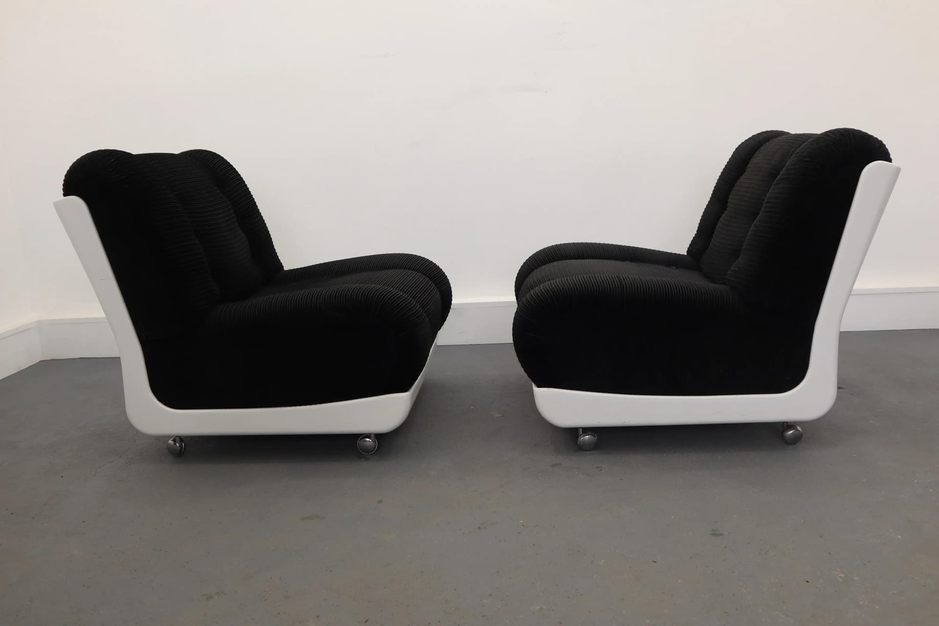 Pair of armchairs Space Age, black corduroy, white plastic, Italy, 1970s. - 15365
