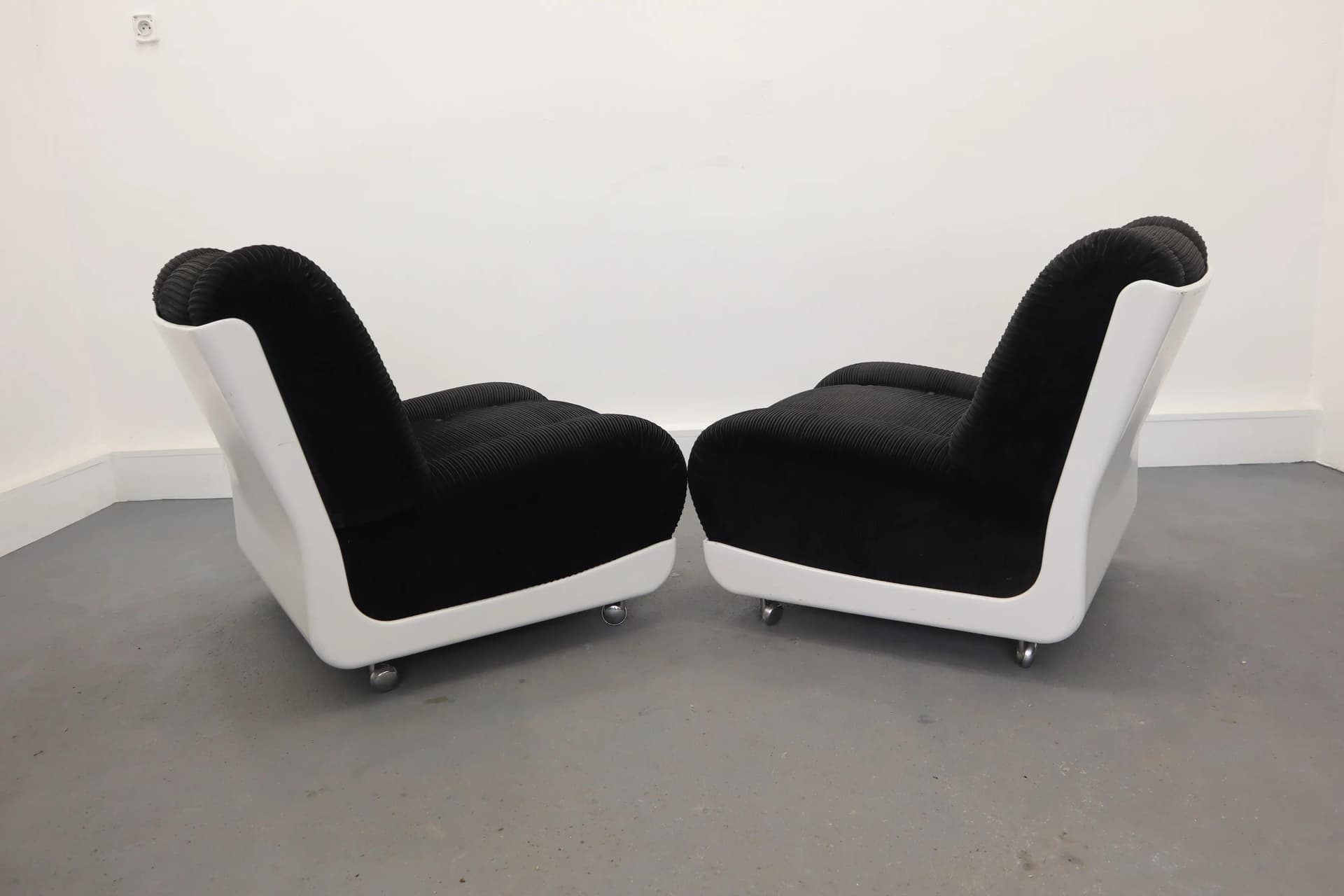Pair of armchairs Space Age, black corduroy, white plastic, Italy, 1970s. - 15364