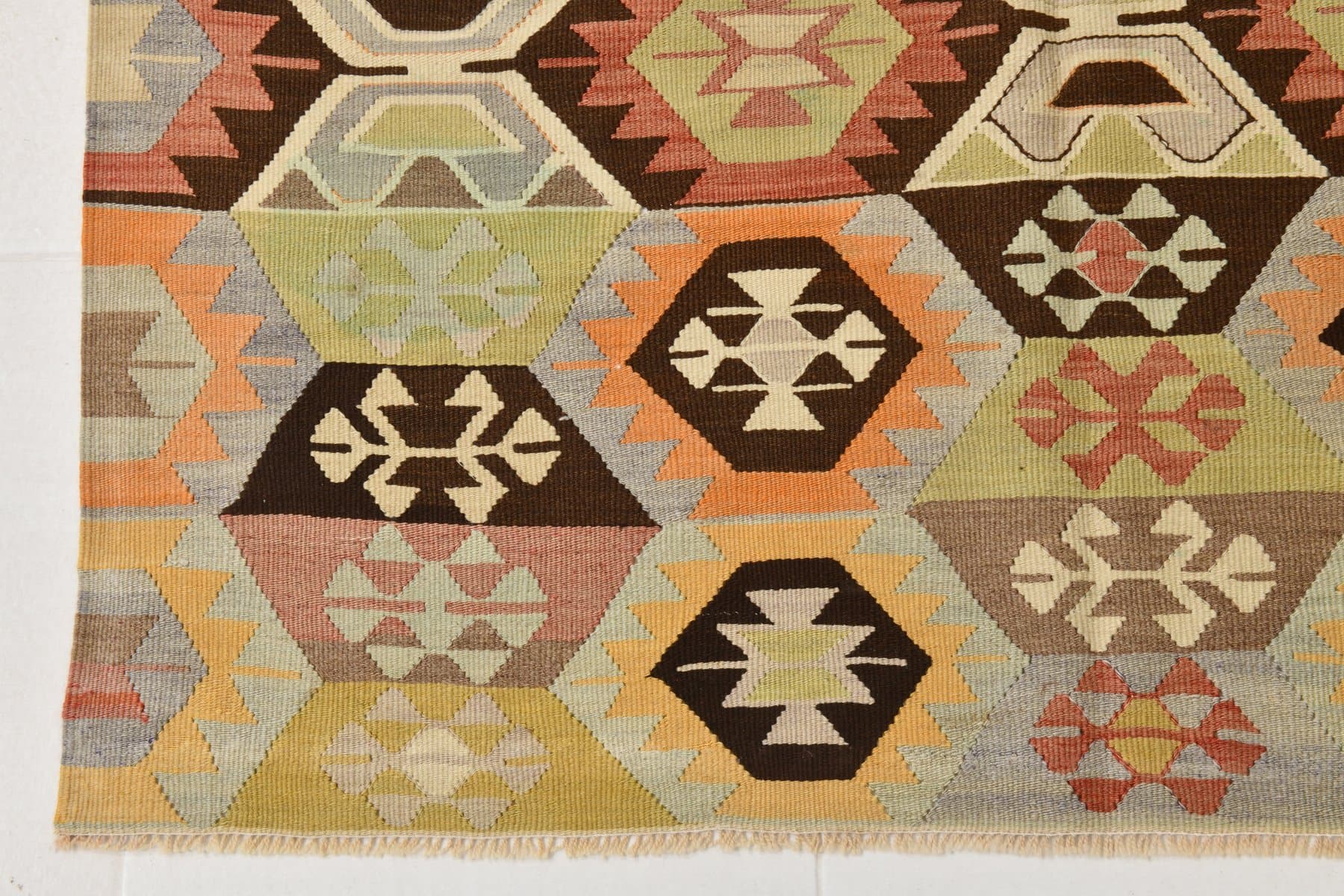 Kilim 157x124 cm, beige, olive, wool, 1970s - 212996