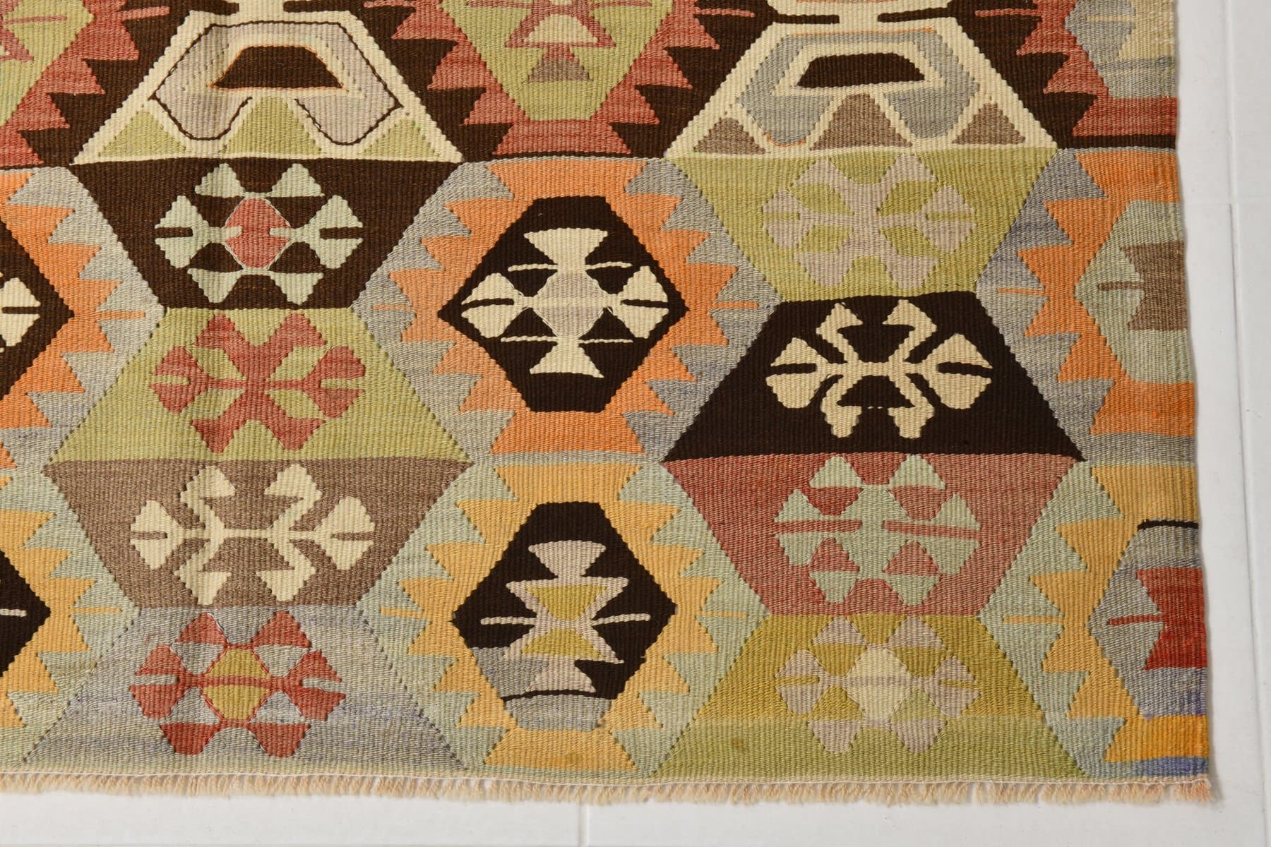 Kilim 157x124 cm, beige, olive, wool, 1970s - 212997