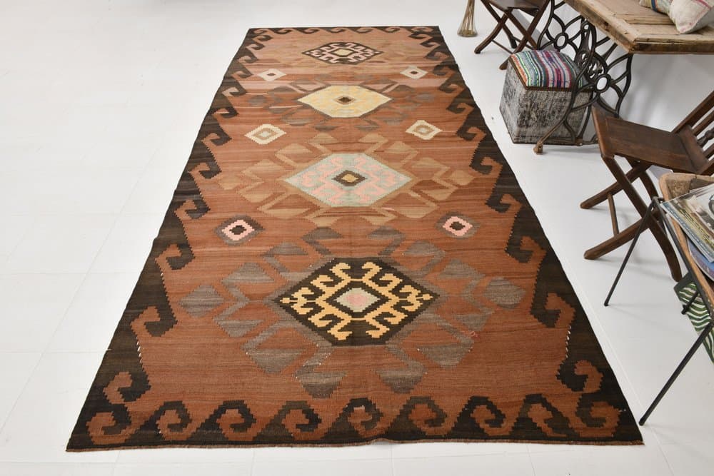 Kilim 174x398 cm, brązowy, różowy, wełna, lata 70. - 213275