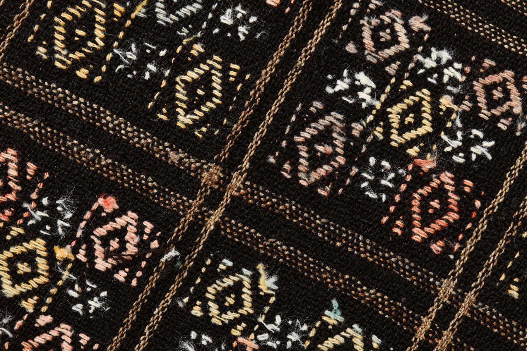 Kilim 151x267 cm, czarny, czerwony, wełna, Turcja, lata 60. - 214118