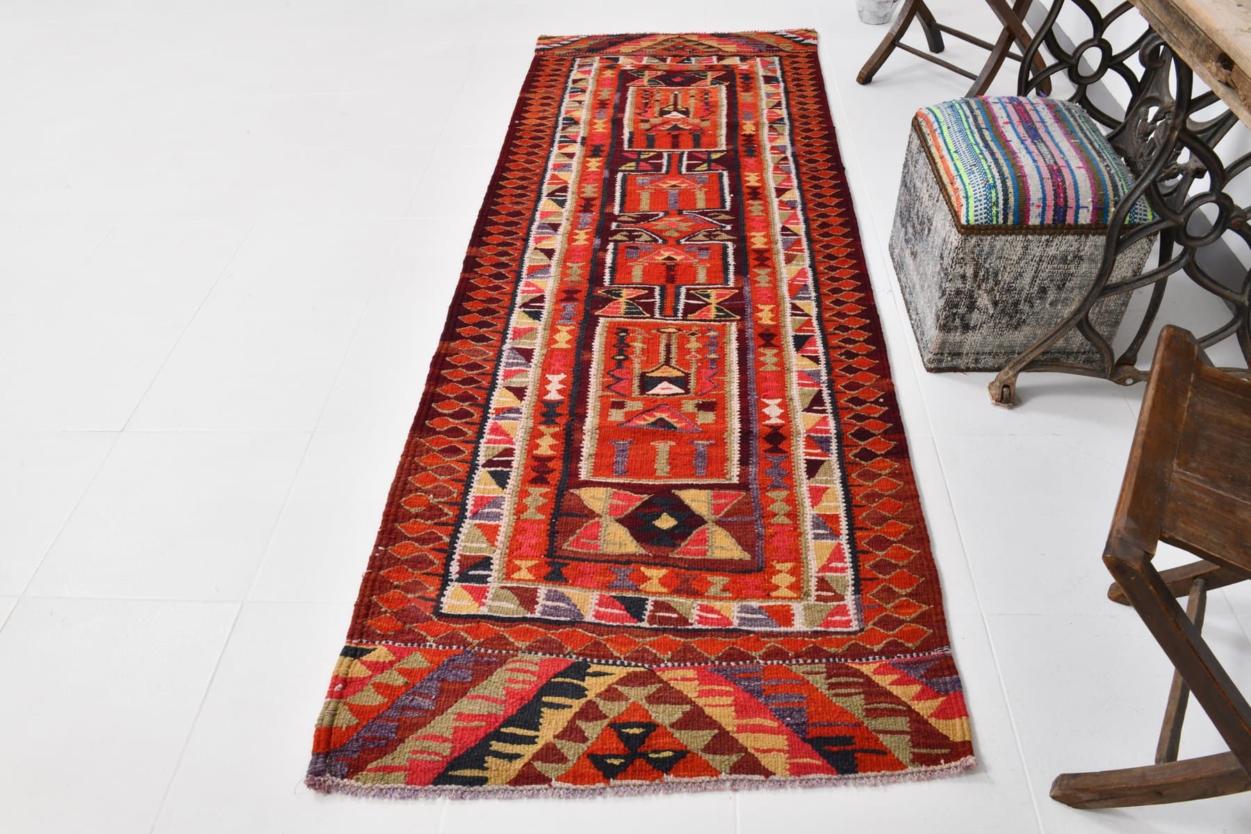 Chodnik kilim 275x96 cm, czerwony, wełna, Turcja, lata 60. - 214101