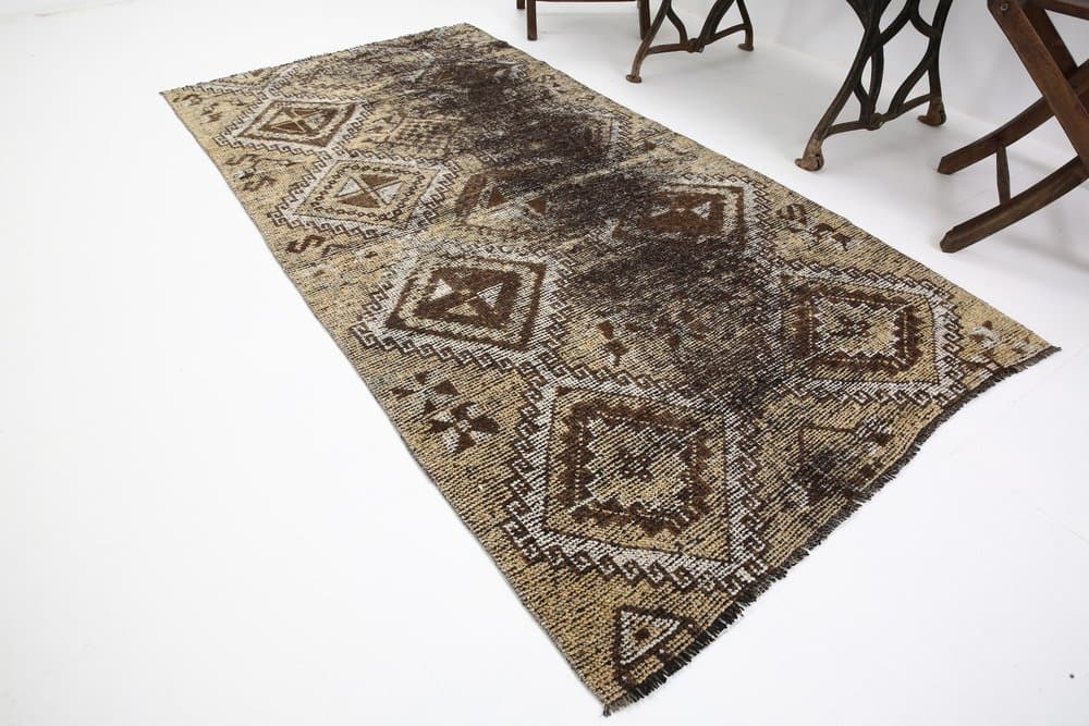 Rug 209x104 cm, beige, wool, Turkey, 1950s. - 214033