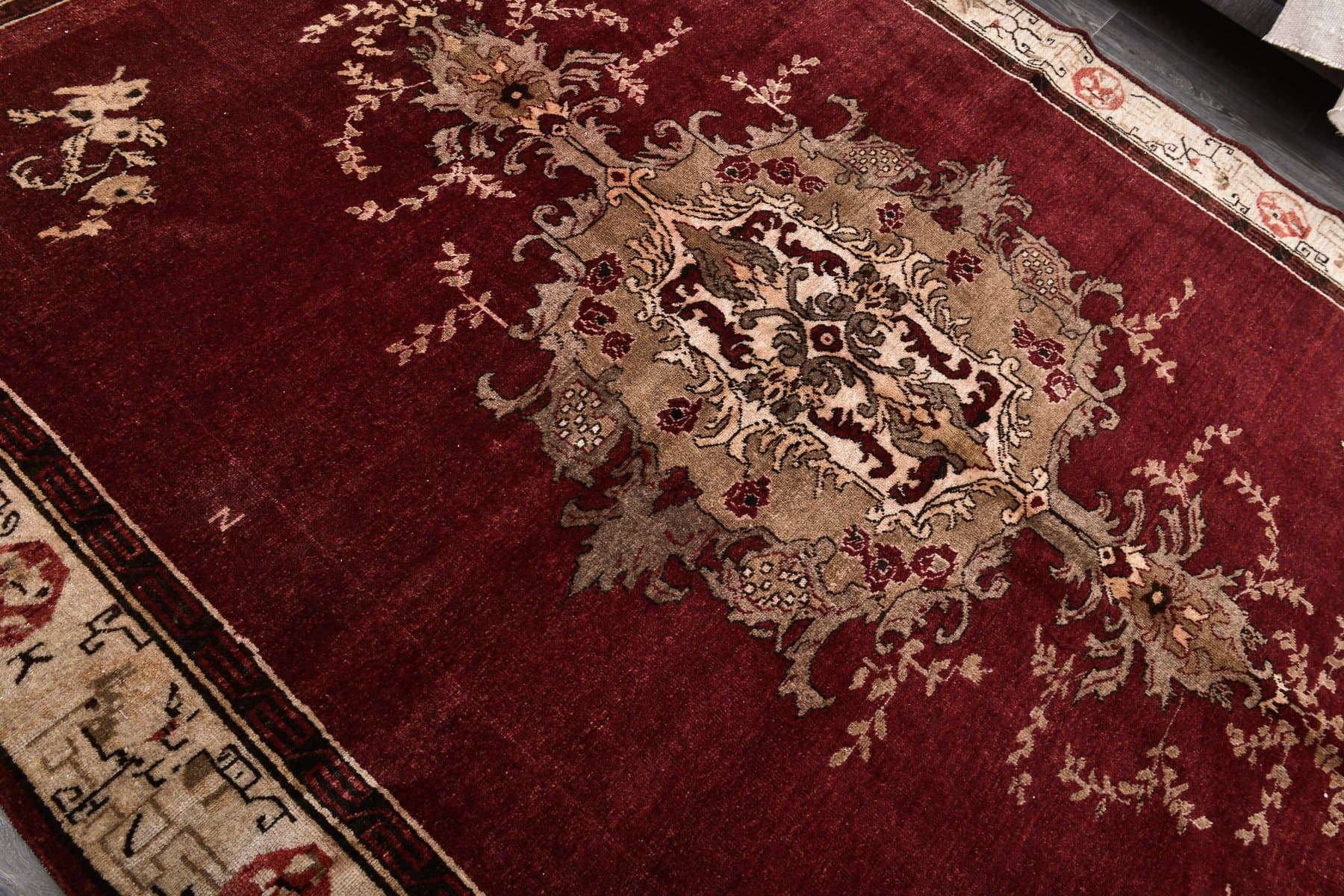 Rug 224x286 cm, red, wool, Turkey, 1970s. - 213930