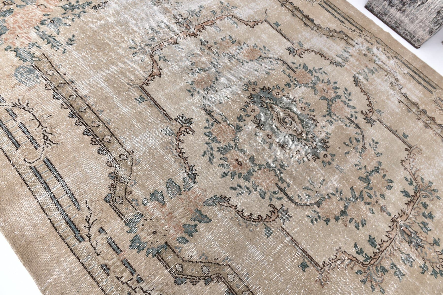 Rug 330x233 cm, beige, wool, Turkey, 1970s. - 213904