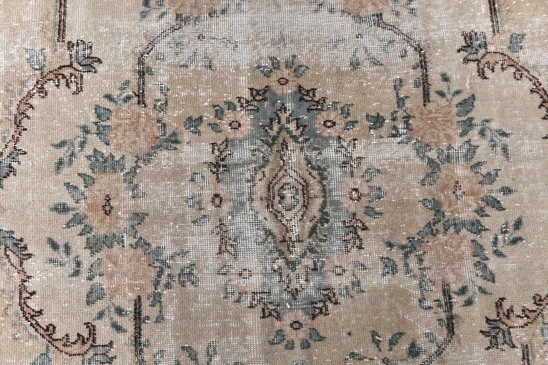 Rug 330x233 cm, beige, wool, Turkey, 1970s. - 213905