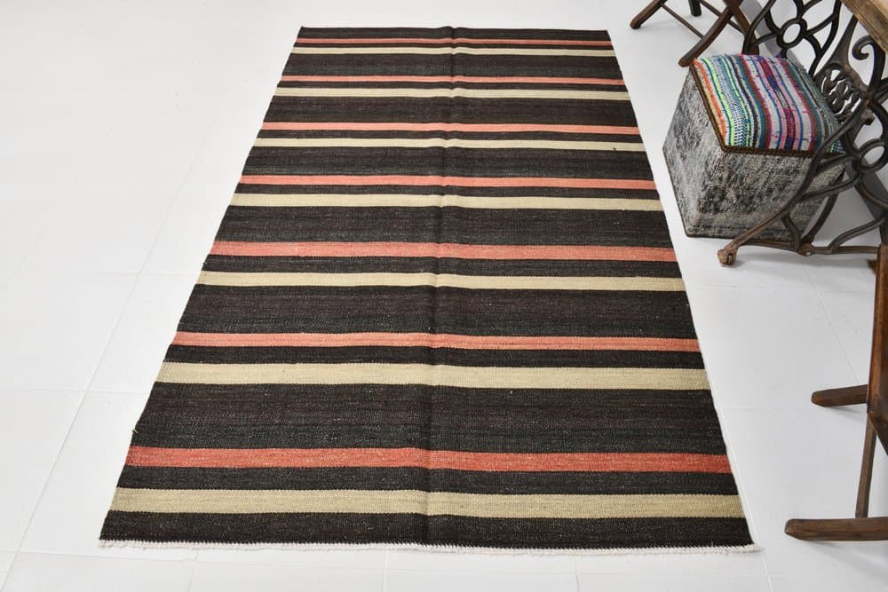 Kilim 235x144 cm, brown, wool, 1970s - 214294