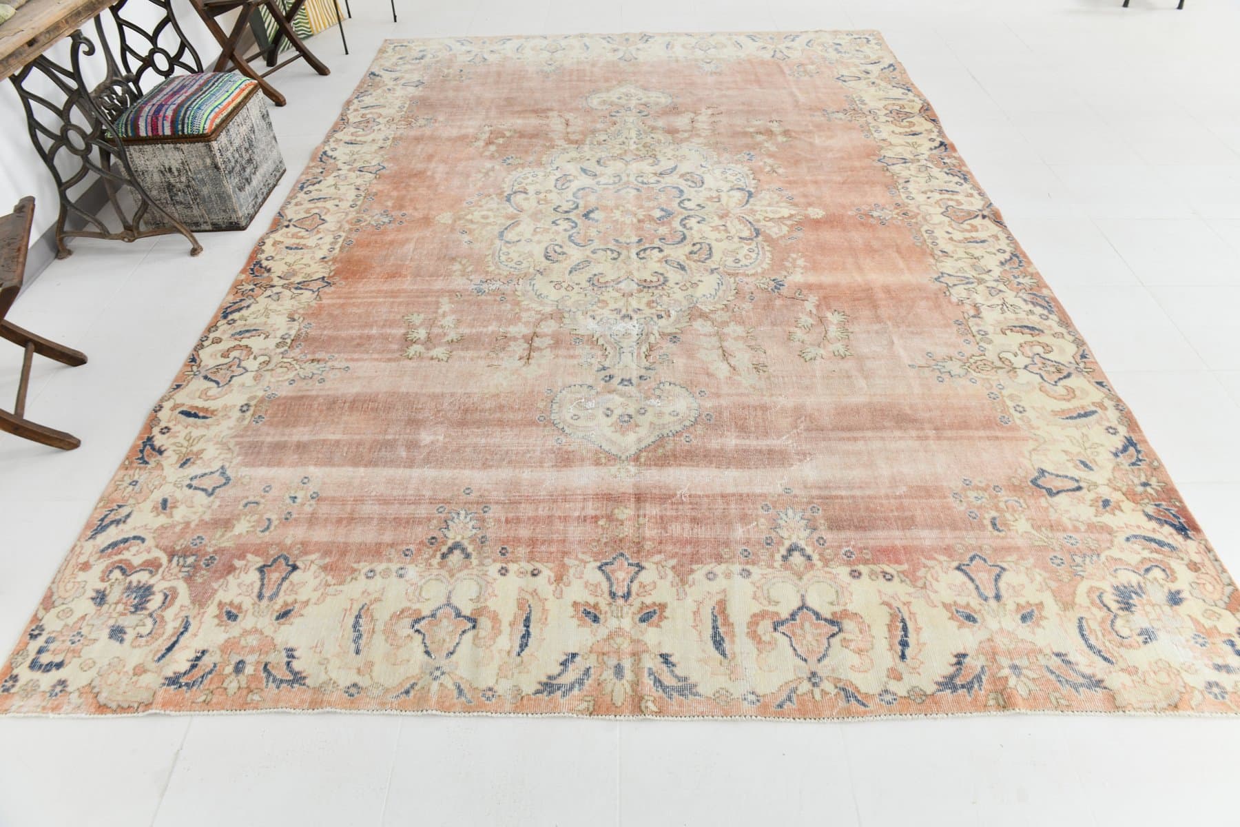 Rug 368x252 cm, pink, wool, 1970s - 214222