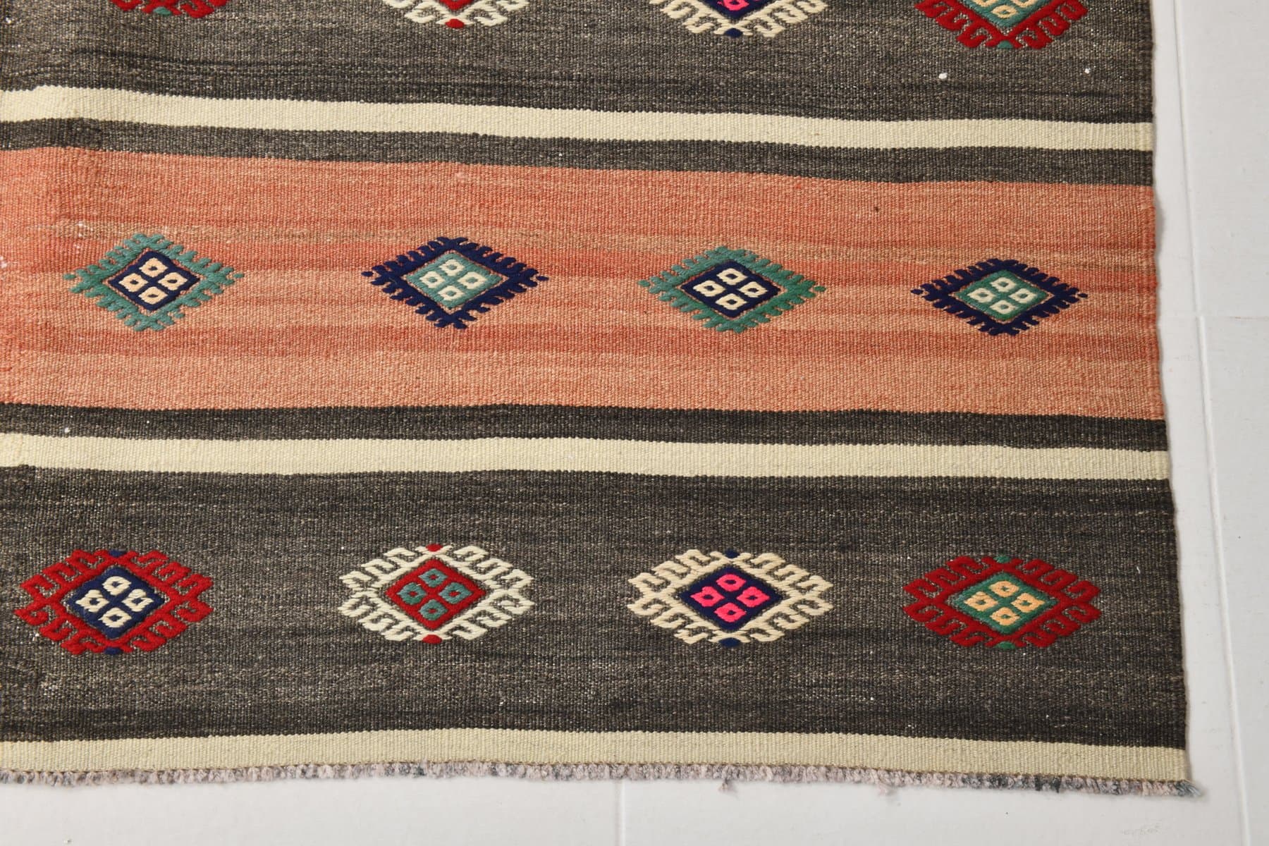 Kilim 163x240 cm, brzoskwiniowy, brązowy, wełna, lata 70. - 214604