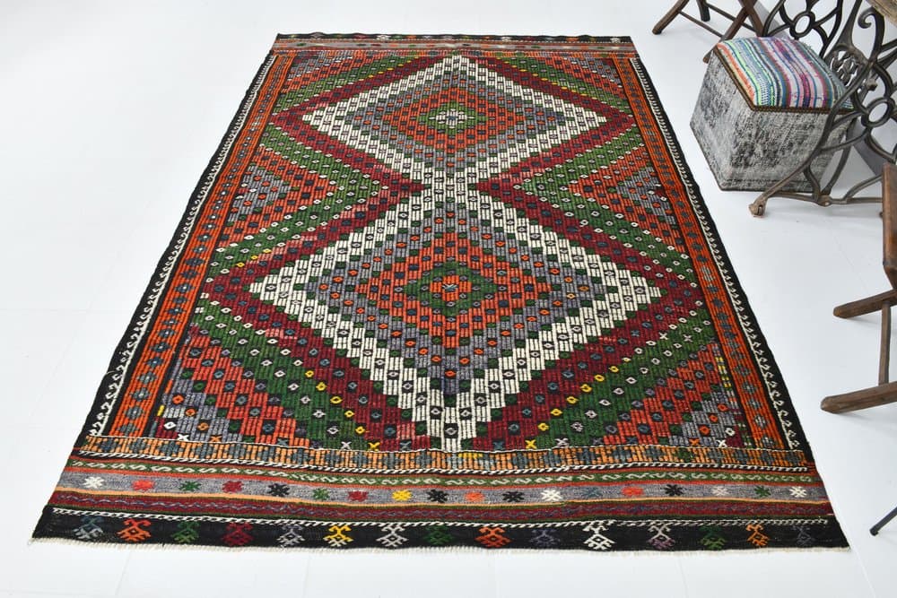 Kilim 186x265 cm, green, red, wool, 1970s - 215540
