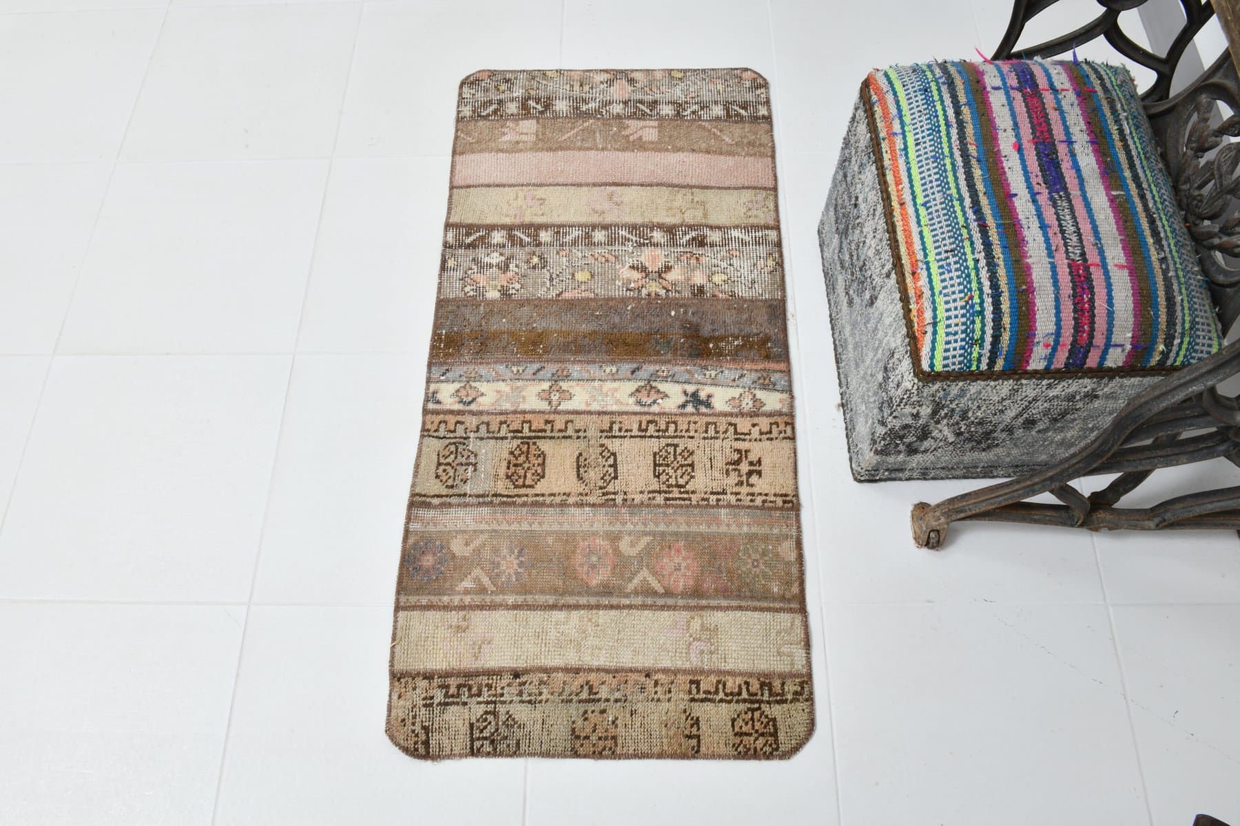 Runner 122x57 cm, beige, pink, wool, 1960s - 215420