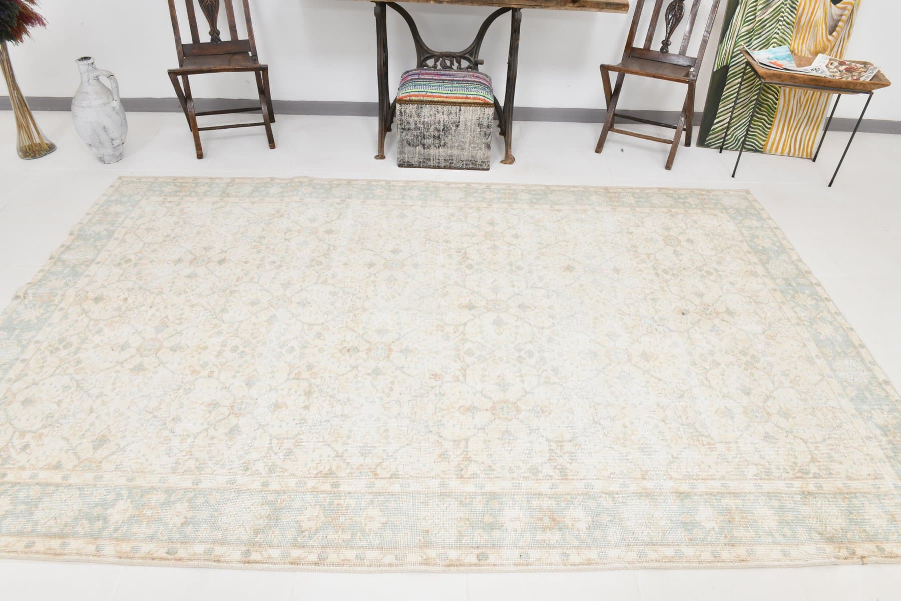 Rug 306x195 cm, beige, wool, Turkey, 1960s. - 215347