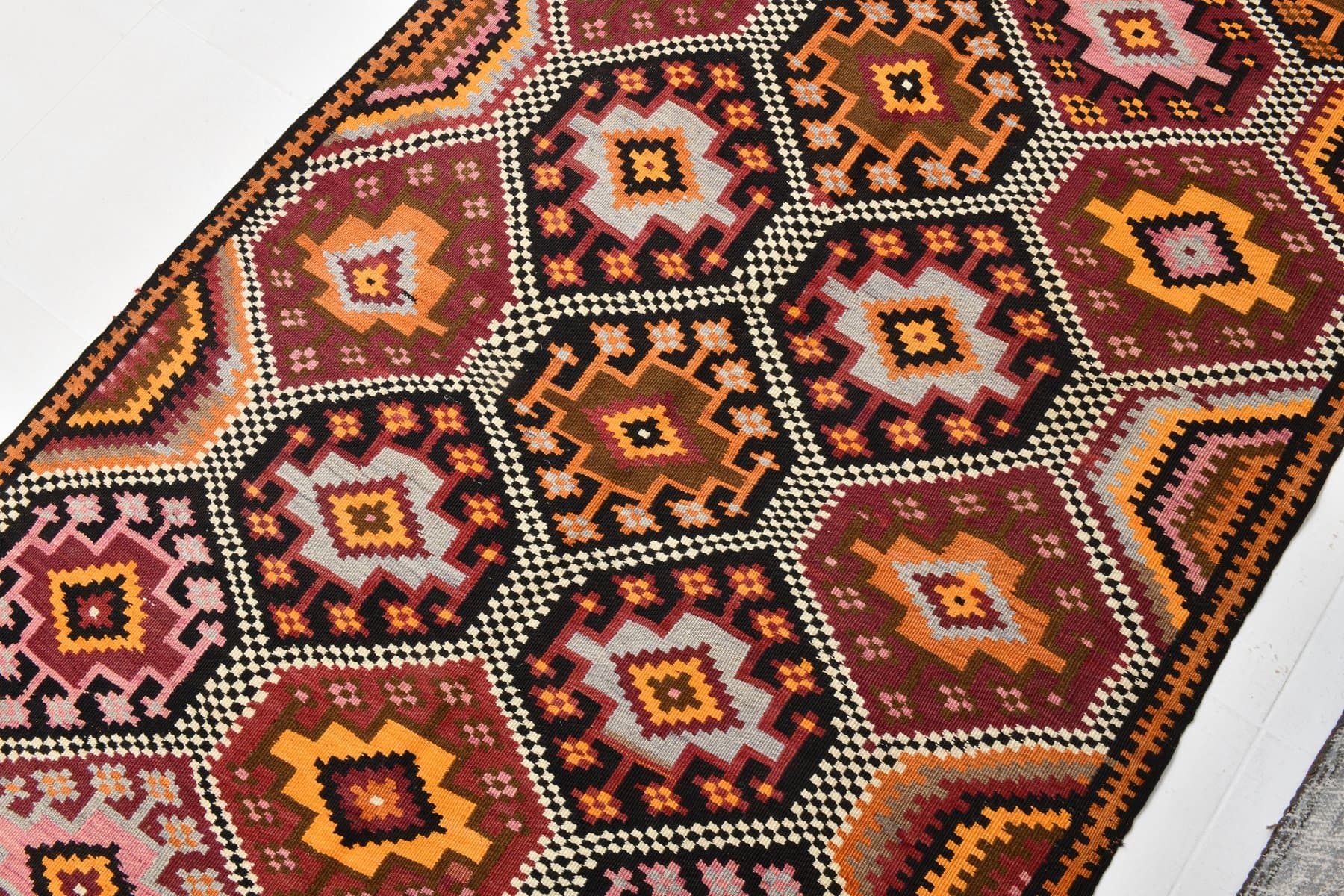 Kilim Rug 126x335 cm, beige, black, wool, Turkey, 1960s. - 215325
