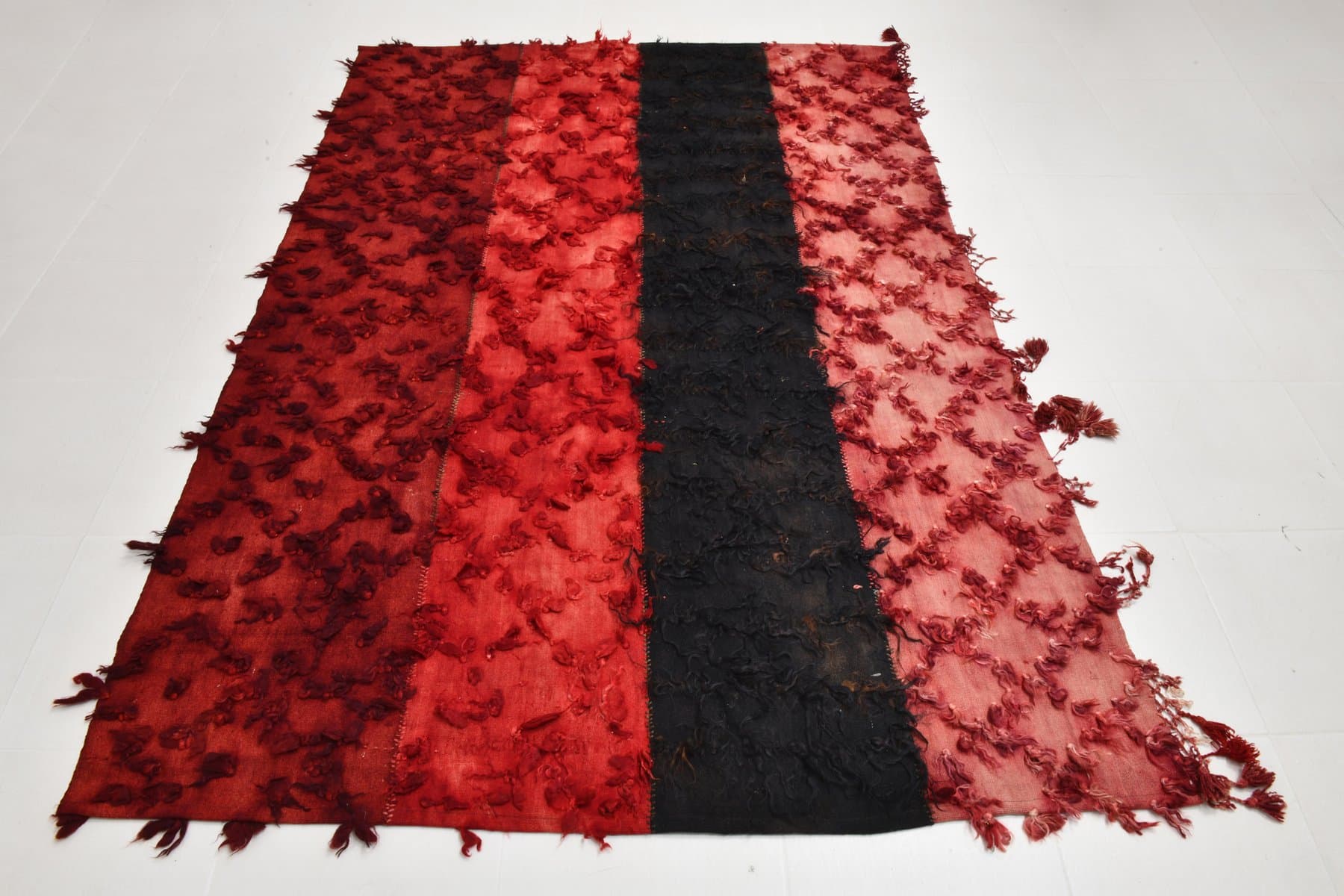 Kilim 169x247 cm, black, red, wool, Turkey, 1960s. - 215306