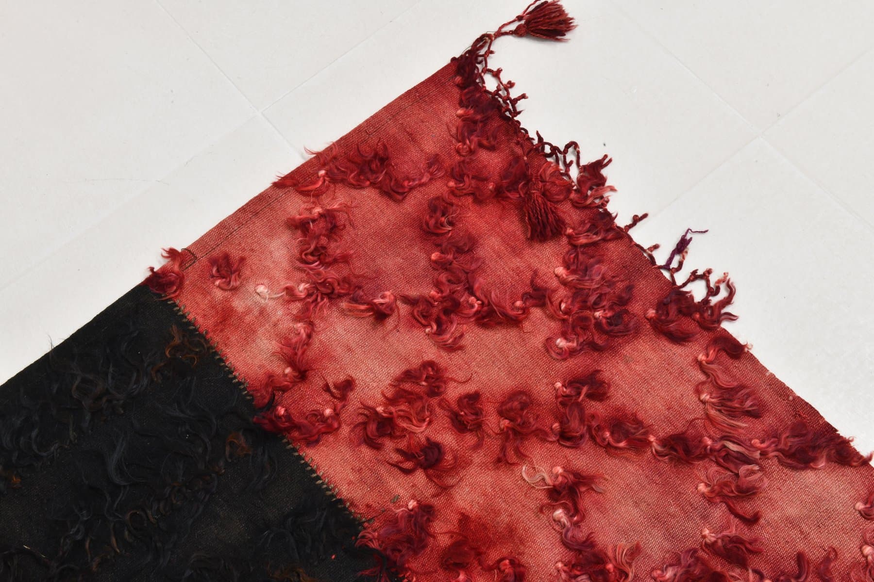 Kilim 169x247 cm, black, red, wool, Turkey, 1960s. - 215304