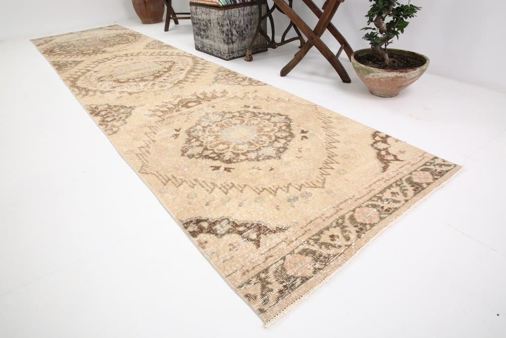 Runner Rug 379x90 cm, beige, wool, Turkey, 1960s. - 219275