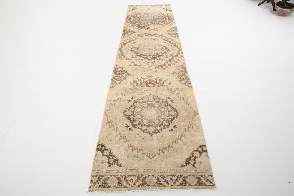 Runner Rug 379x90 cm, beige, wool, Turkey, 1960s. - 219282