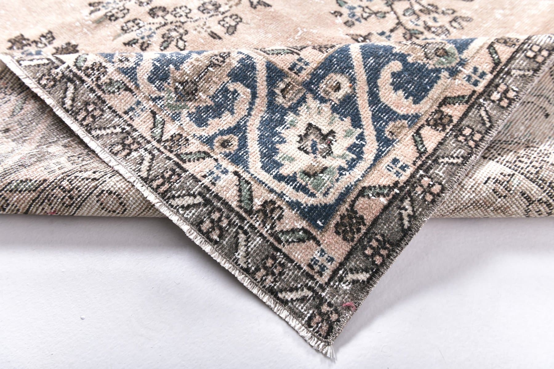 Rug 211x311 cm, beige, wool, Turkey, 1960s. - 219027