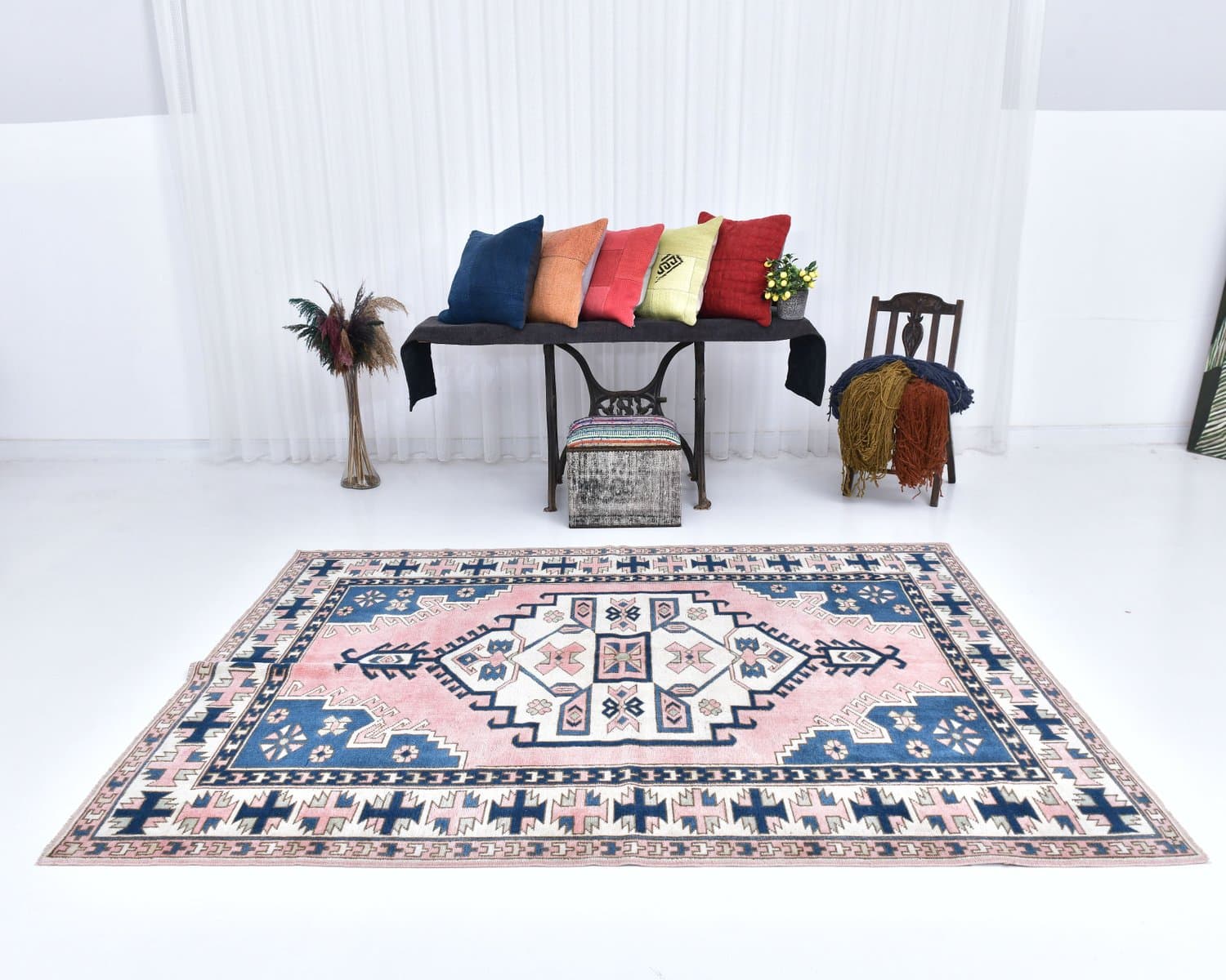 Rug 252x183 cm, blue, red, wool, Turkey, 1970s. - 218903