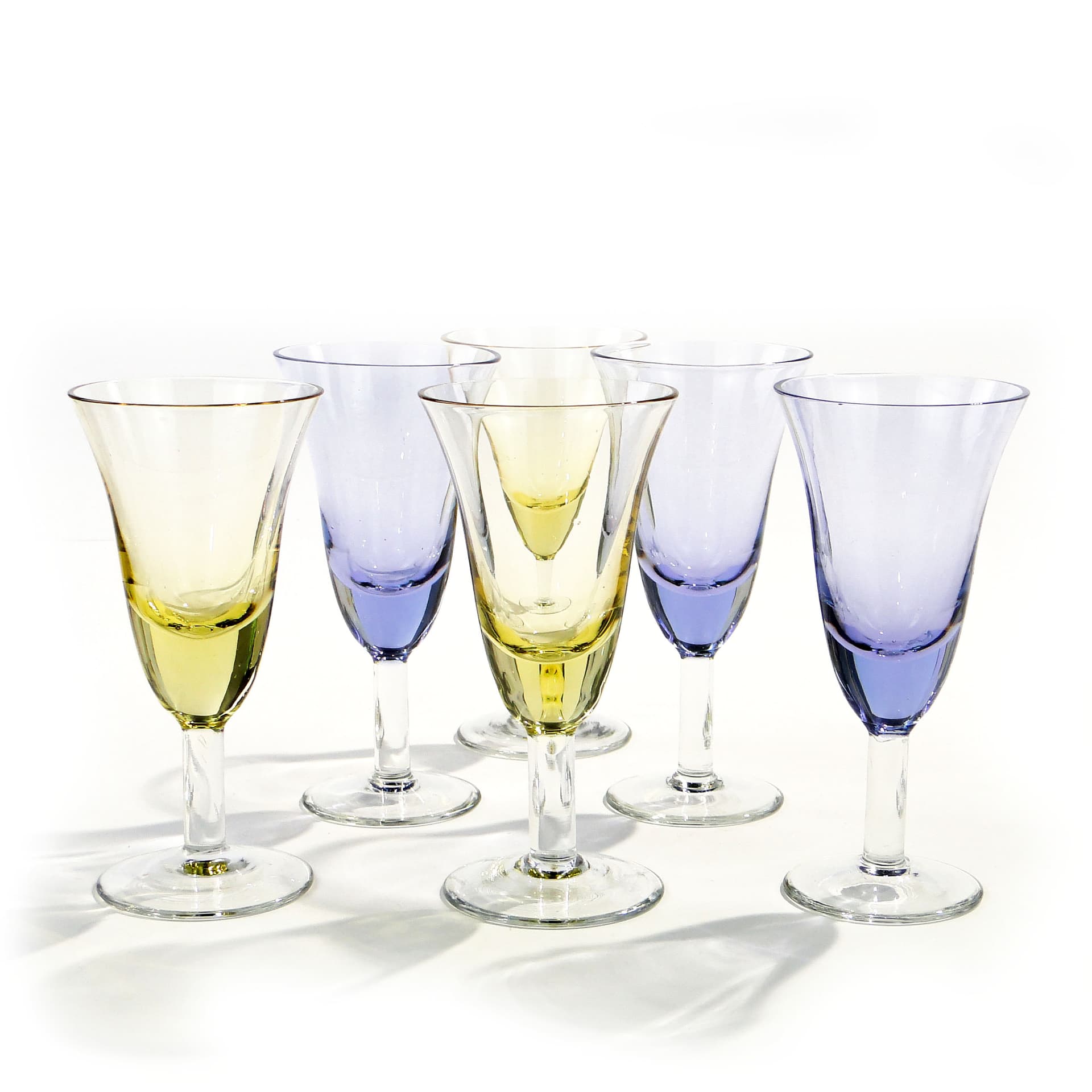 Komplet kieliszków do wódki, wielokolorowe szkło, Czechosłowacja, lata 50. - 1573