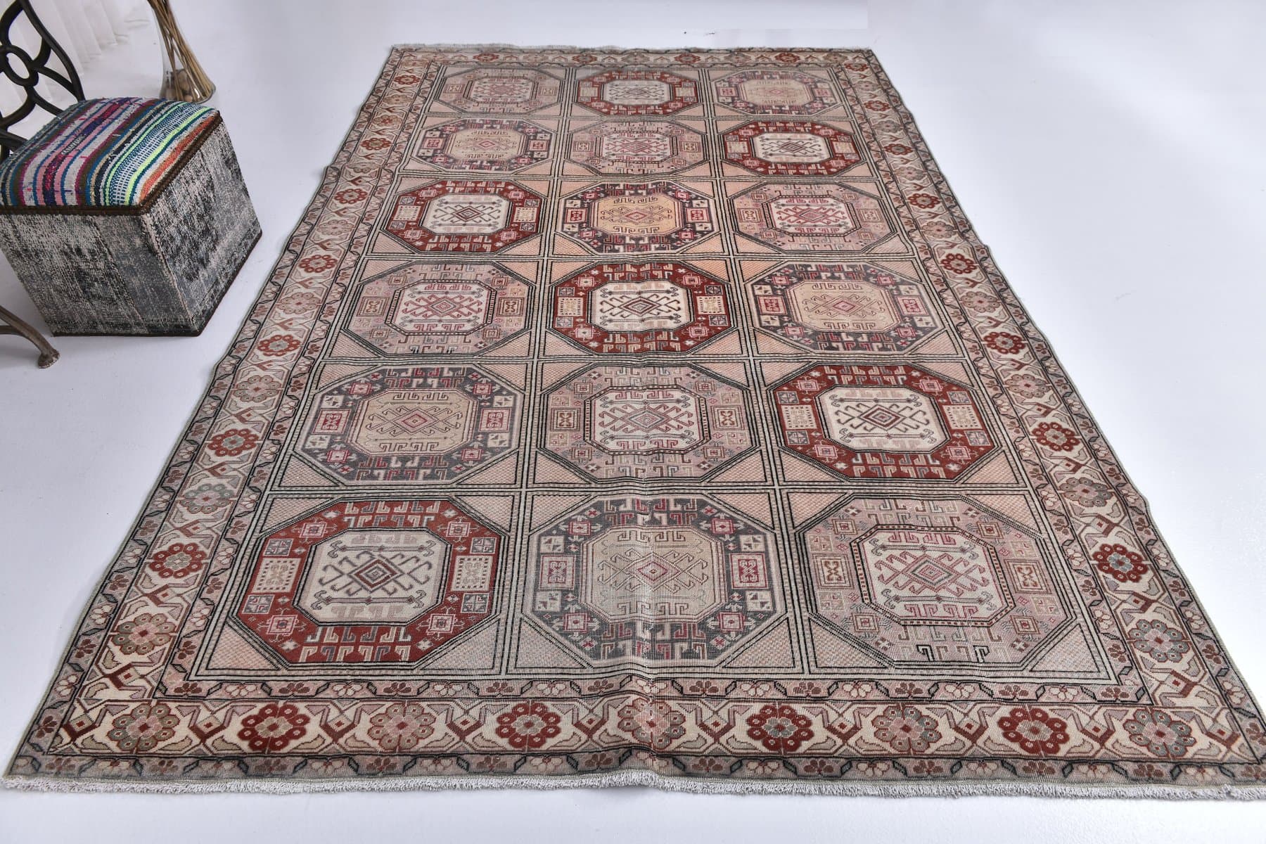 Rug 193x285 cm, brown, wool, Turkey, 1970s. - 218815