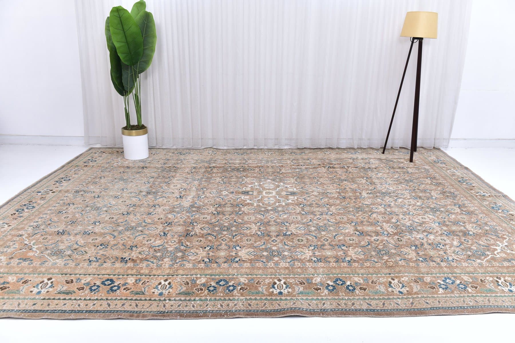 Rug 387x293 cm, beige, wool, Turkey, 1960s. - 218735