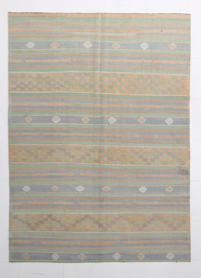 Kilim Rug 242x173 cm, green, beige, wool, Turkey, 1960s. - 218605