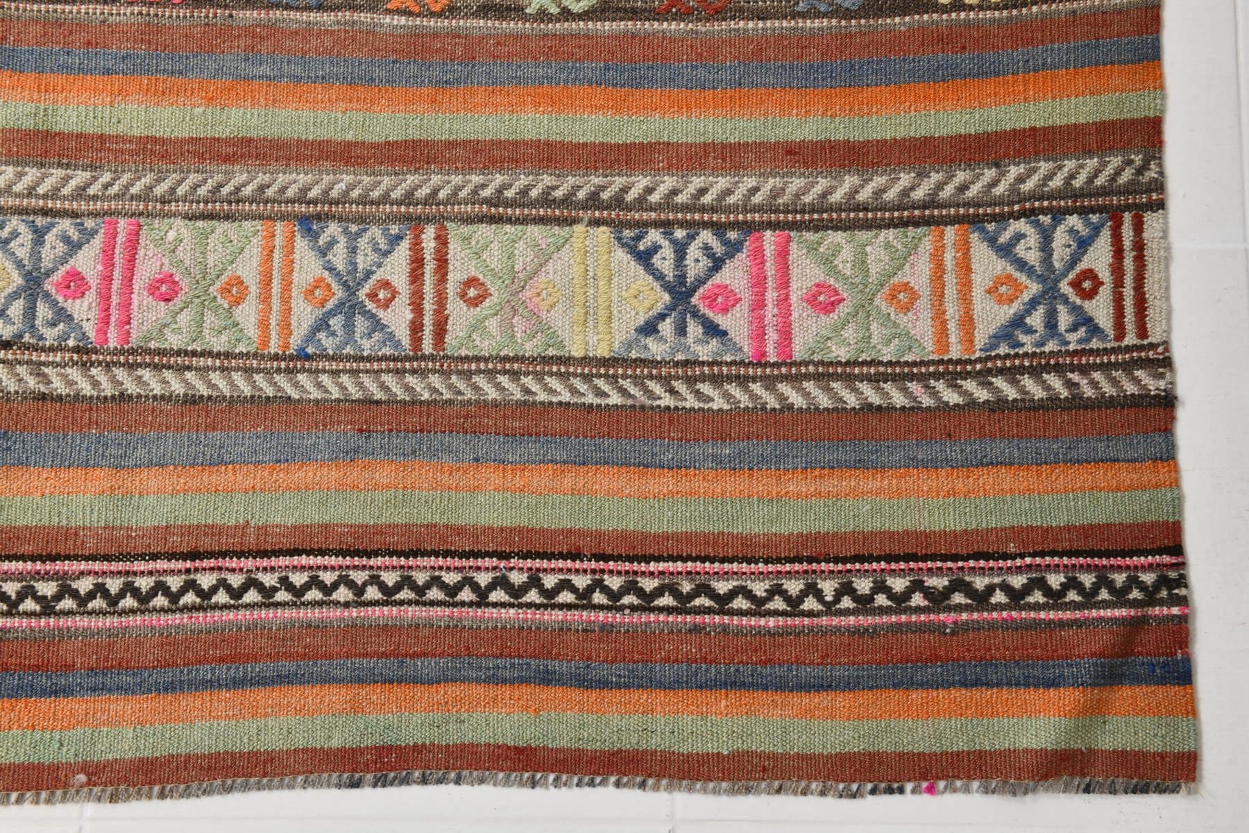 Kilim 256x176 cm, maroon, wool, 1960s - 218461