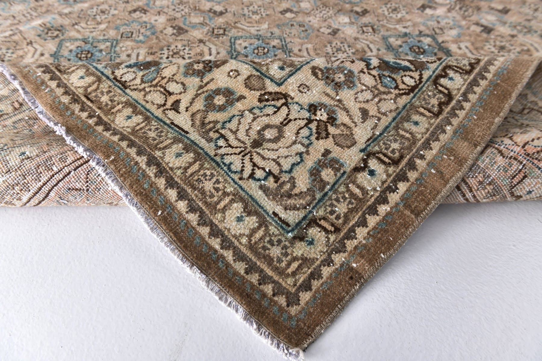 Rug 382x278 cm, beige, green, wool, 1960s - 218359