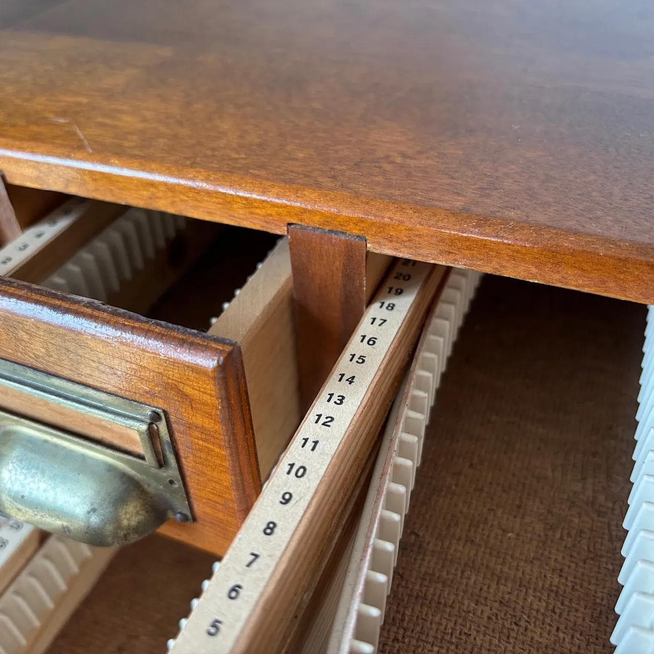 Organizer, sklejka brązowa, Niemcy, lata 50. - 15743