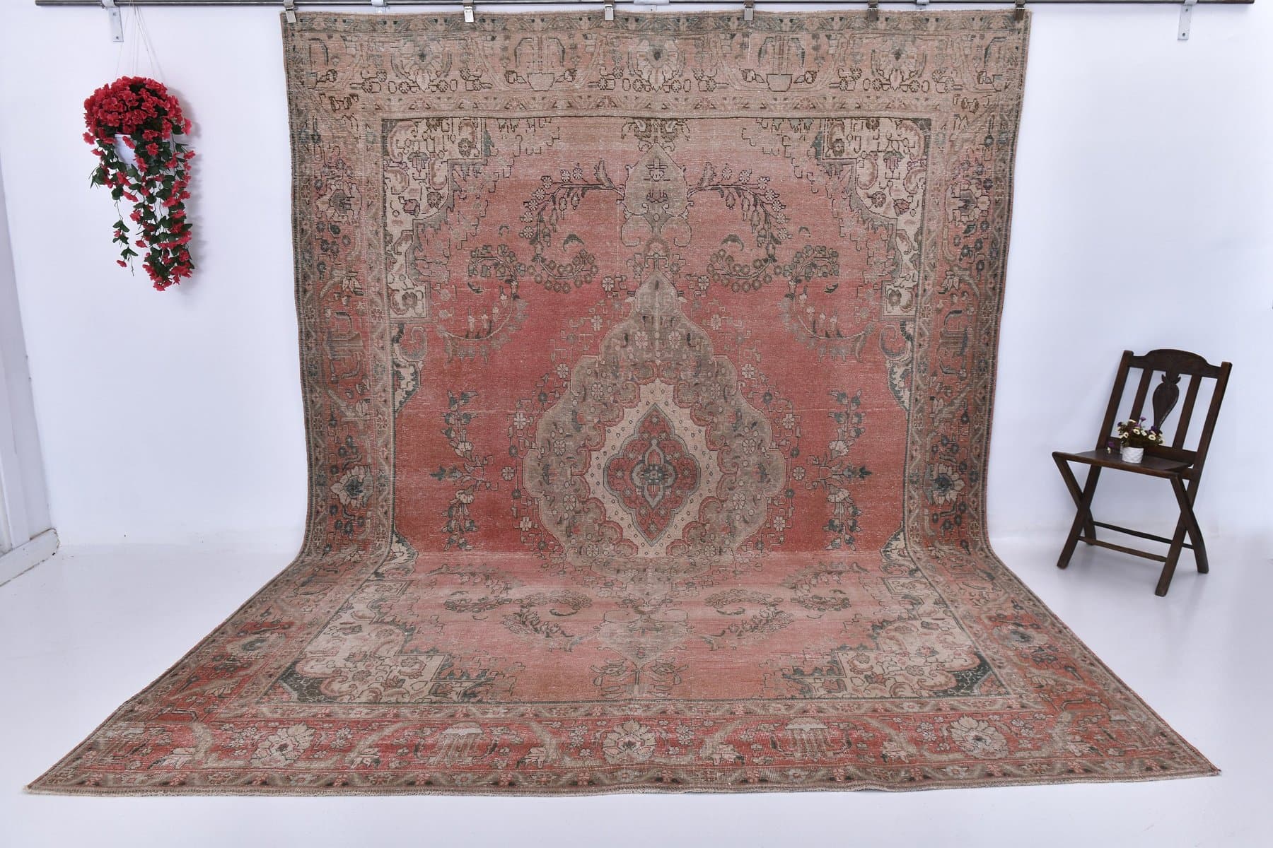 Dywan 383x294 cm, czerwony, beżowy, wełna, lata 60. - 218047