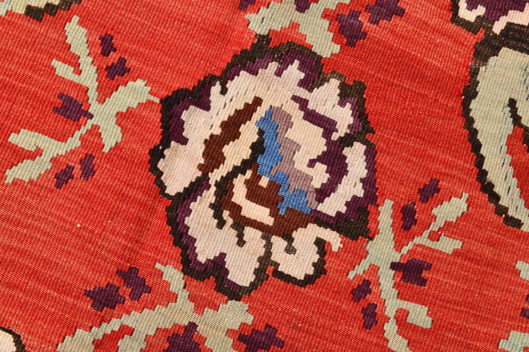 Kilim Rug 334x244 cm, red, wool, Turkey, 1970s - 217857